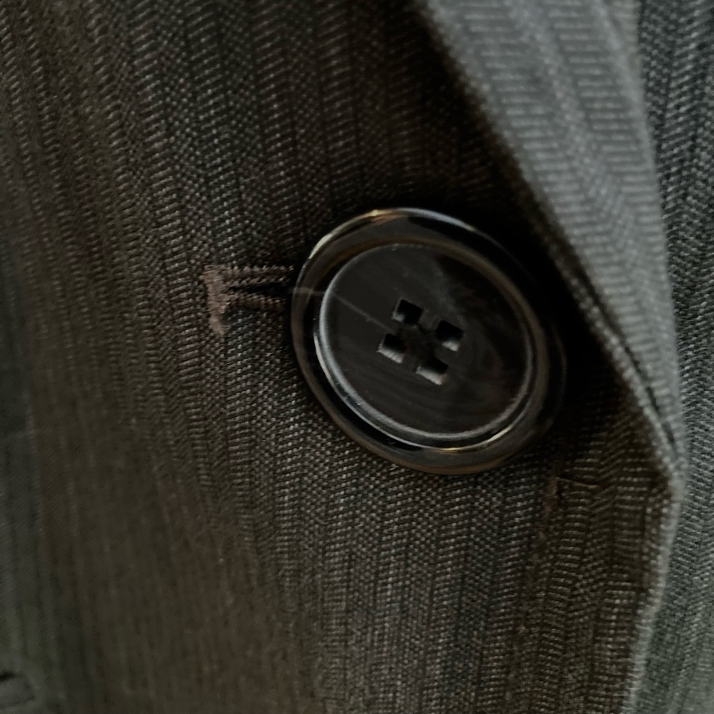 🌷3/$25🌷 GAP Gray Suit Jacket/Blazer with spandex for more tailored fit - Picture 5 of 16